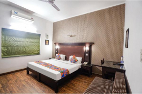 FabHotel City Chalet Saket